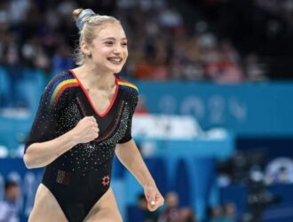 Sabrina Maneca-Voinea, calificată în finalele de la sol și bârnă la Mondiale de gimnastică de la Jakarta